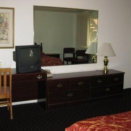 Tomac Motor Inn Morris Plains Exteriör bild